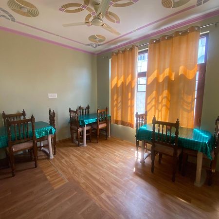 Penthouse Villa Срінагар Екстер'єр фото